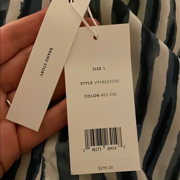 Vince Blue and White Bermudas with Vertical Stripes - Picture 3 of 4